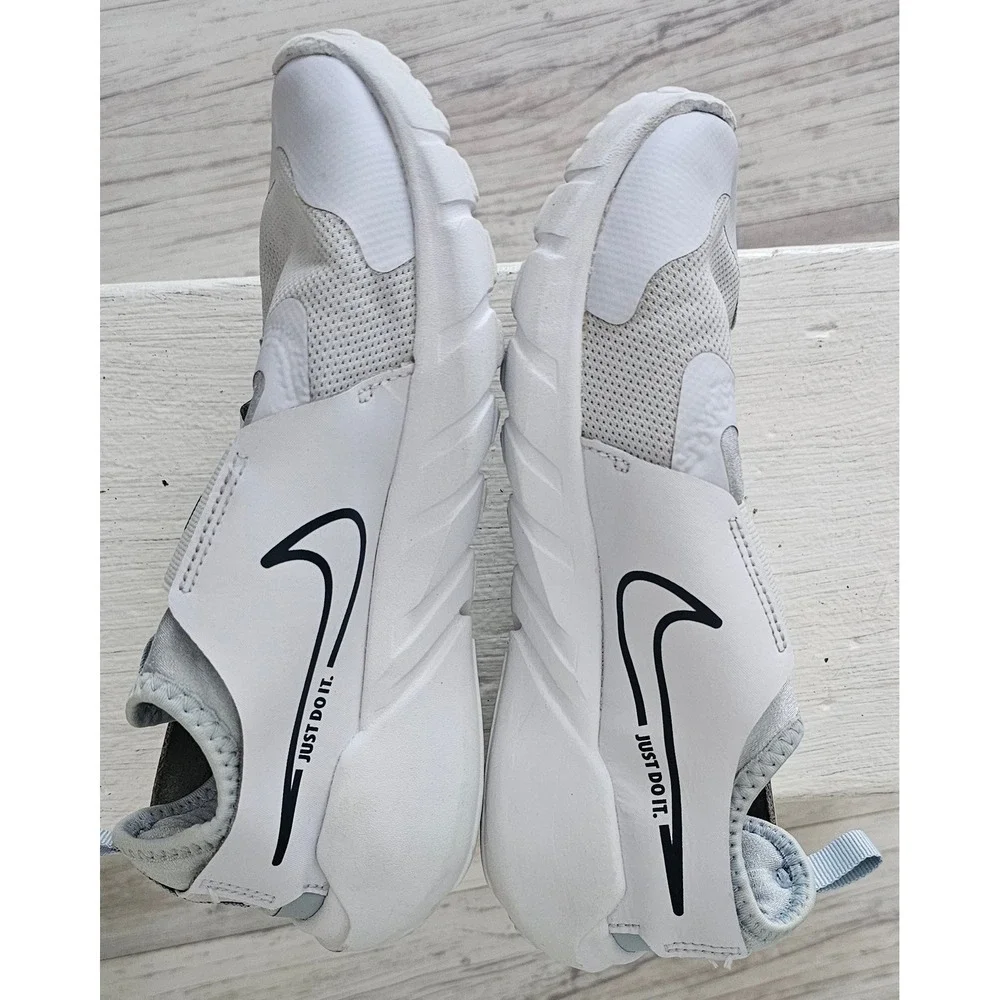 Nike Flex Runner 3 Kids Grey White Slip On Running Shoes DJ6038-010 Size 4Y